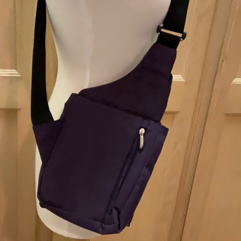 Electronics Travel Bag View 3